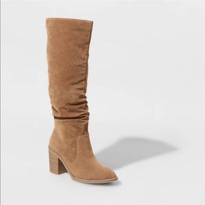 Universal Thread Boots